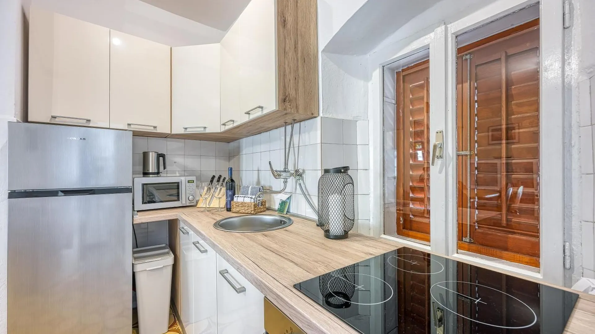 Old Bay Leave Town Apartment - Happy Rentals Mali Losinj