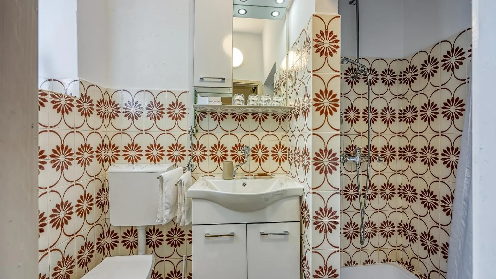 Old Bay Leave Town Apartment - Happy Rentals Mali Losinj